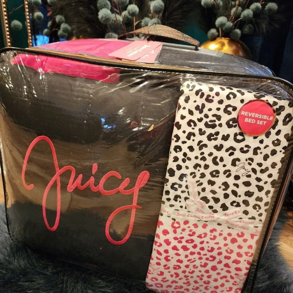 Juicy Couture Reversible 8 Piece King Size Designer Bed Set new